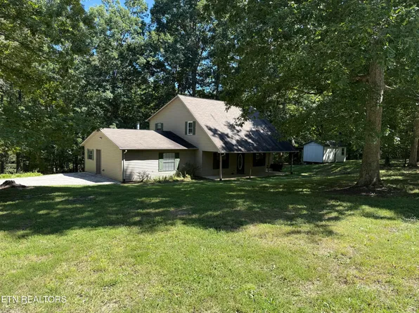 152 Maple Ln, Harriman, TN 37748