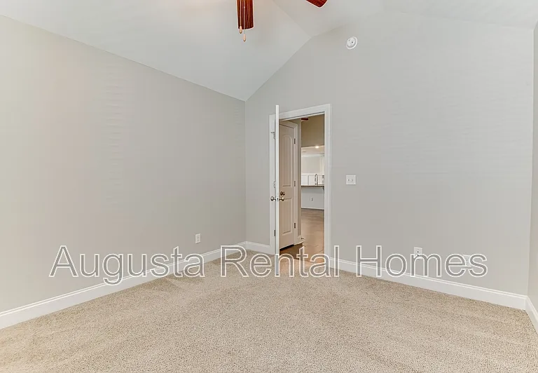 907 Linsmore Ave — Photo 40