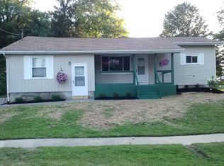 10623 White St, Garrettsville, OH 44231