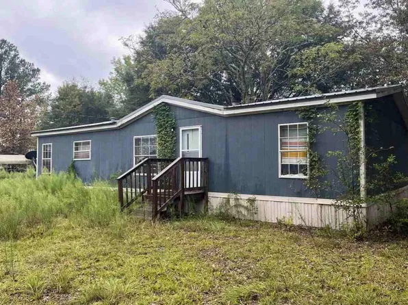 320 Live Oak Loop, Ellabell, GA 31308