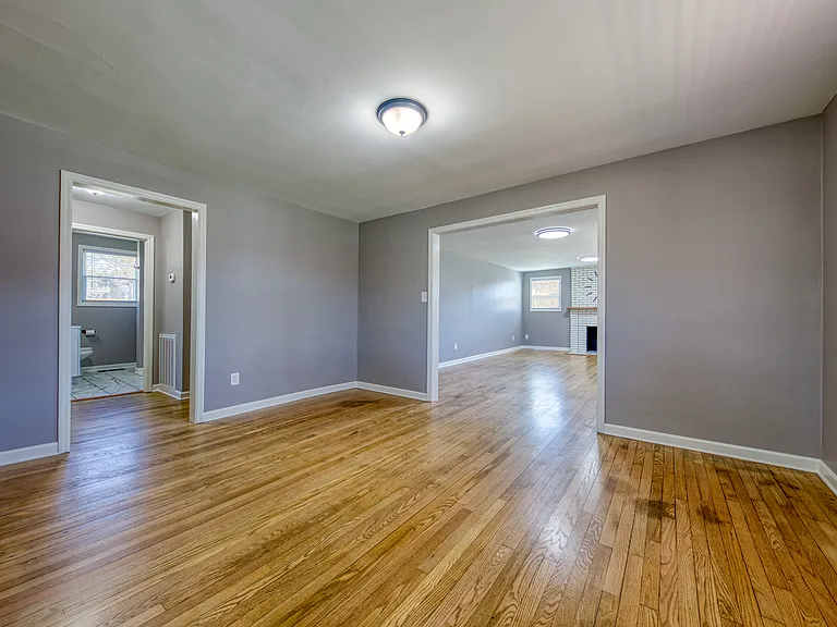 4114 Central Avenue Pike — Photo 9