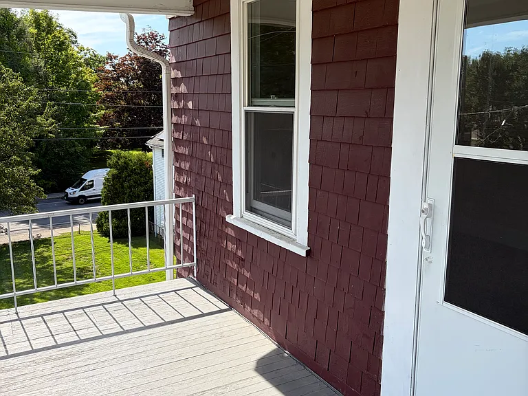 27 Fairlawn Ave #3F — Photo 12