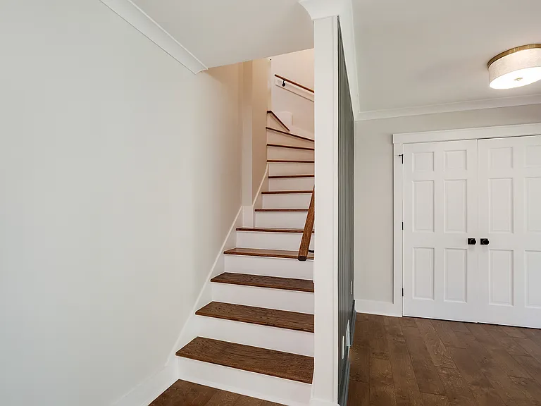 519 Thorn Ridge Cv — Photo 50
