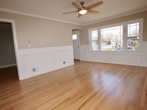 4th image of 4412 Wenonah Ave