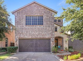 3813 S Brookridge Ct, Bedford, TX 76021