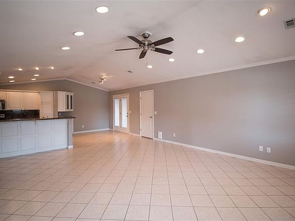 4th image of 31 W La Quinta Ct