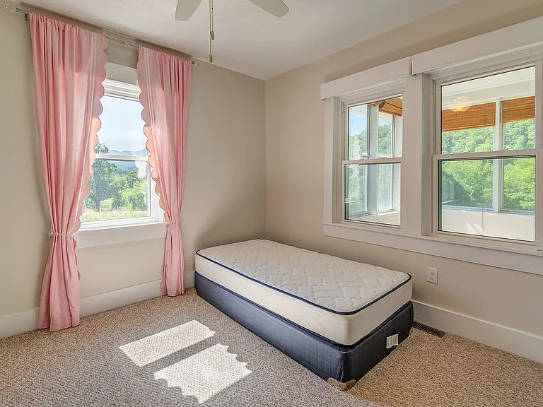 Bedroom-bed can stay or go