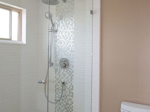 4th image of 5066 Terraza Playa Catalina