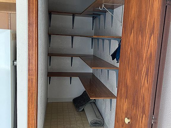 Upper Unit Pantry