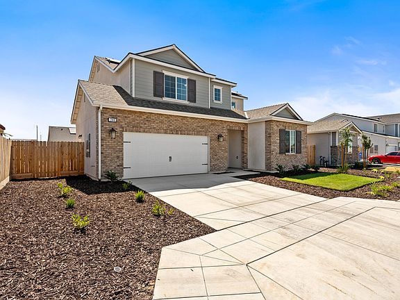 3rd image of 744 S Apple Street