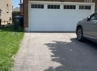 1358 Beauty Bush Ct #BASEMENT, Mississauga, ON L5V1K4