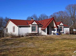 627 E 980th Rd, Baldwin City, KS 66006