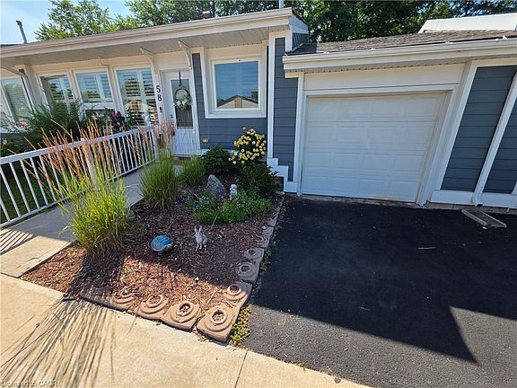 2nd image of 58 Szollosy Cir