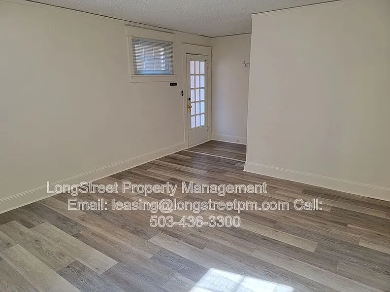 1745 NW Jackson Ave #6 — Photo 4