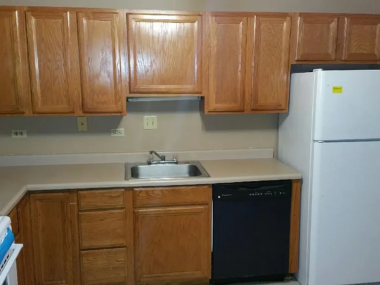 5515 Black St #3 — Photo 8