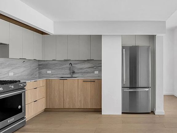 2nd image of 13 W 116th St #3A