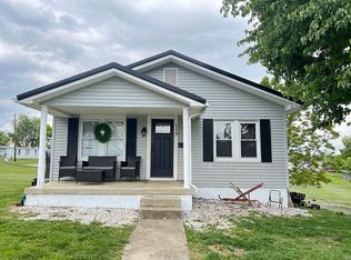 118 McMullin Ave, Flemingsburg, KY 41041