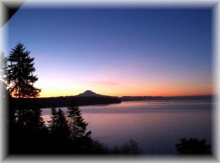 3129 SW 171st St, Seattle, WA 98166