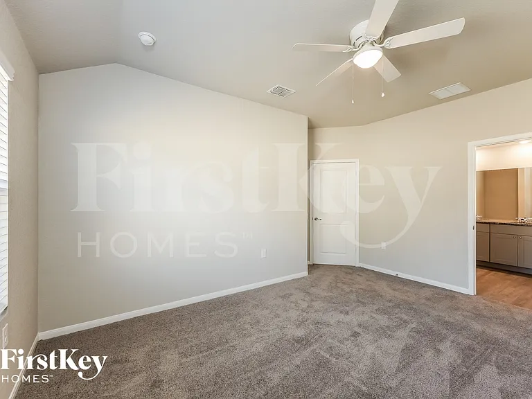 4435 Meadowland Pl — Photo 8