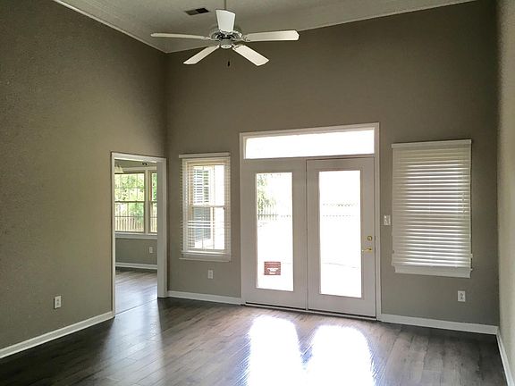 5th image of 4568 Saron Dr