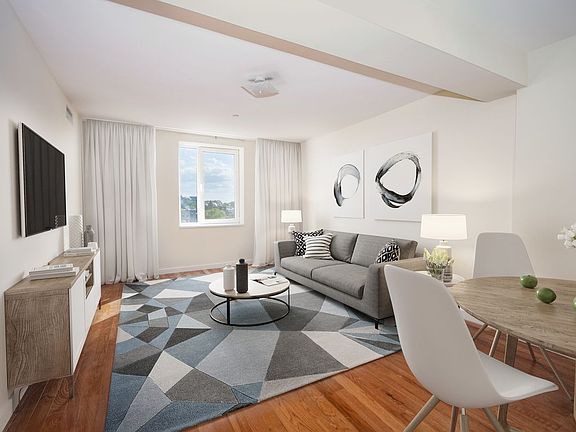 2nd image of 960 Willoughby Ave APT 5b