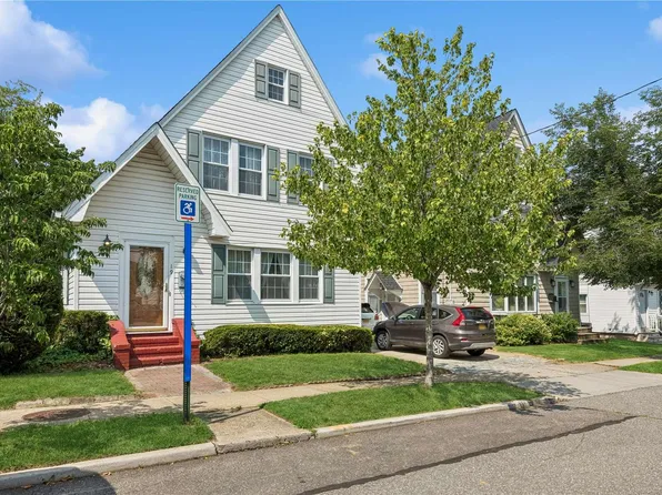 19 William Street, Williston Park, NY 11596