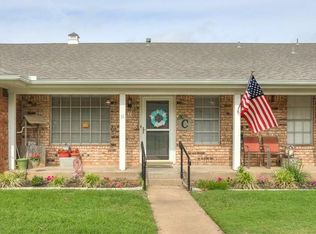 513 Maple St APT 11, Weatherford, OK 73096