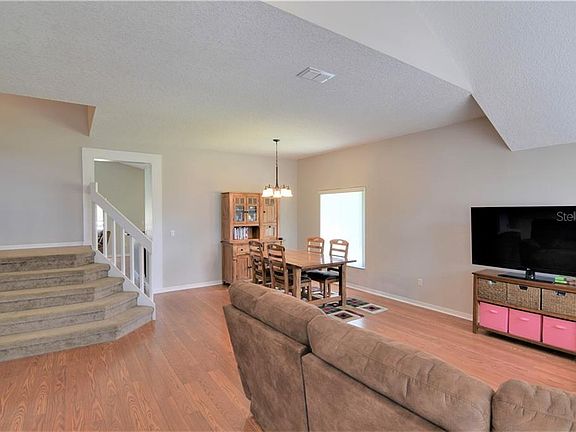 4th image of 306 Lakepark Trl