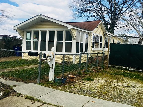 4th image of 3510 Westminster Ave