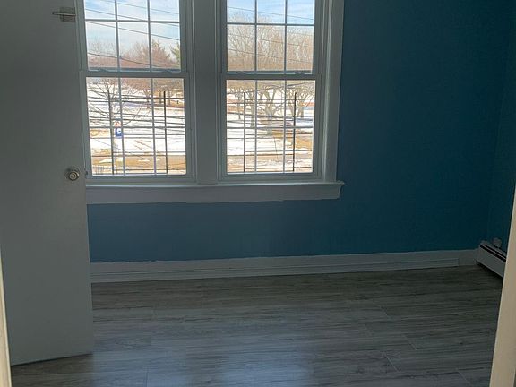 5th image of 12842 150th St #2