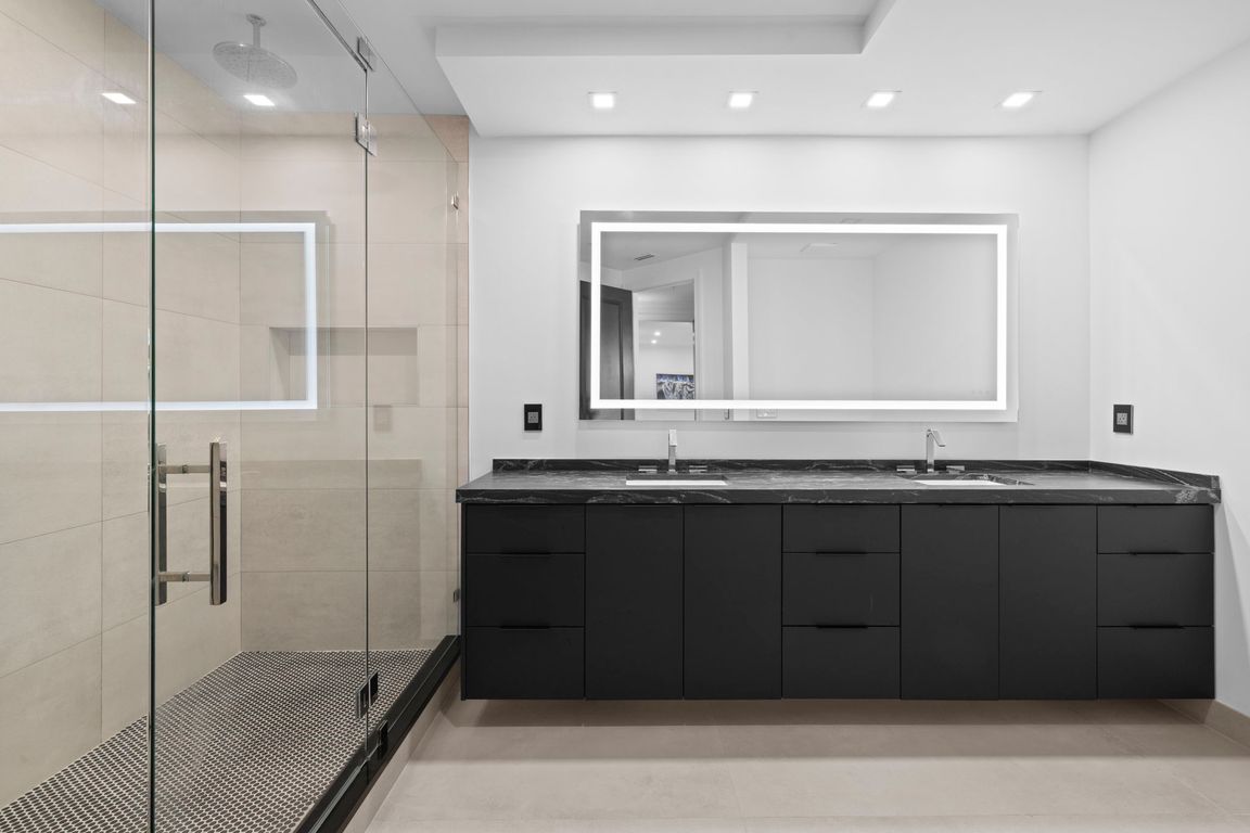 next background image