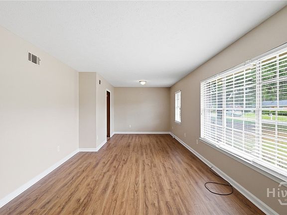4th image of 519 Gleason Ave