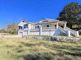 201 E Delaware Ave, Marble City, OK 74945