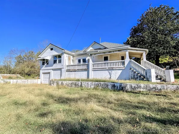 201 E Delaware Ave, Marble City, OK 74945