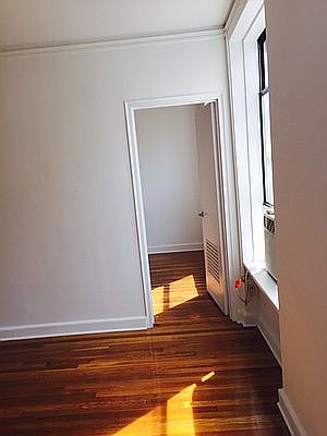 4th image of 956 Madison Ave APT 4R