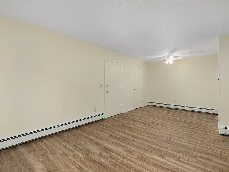 East Bay Apartments — Photo 50