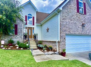 806 Chaney Woods Dr, La Vergne, TN 37086