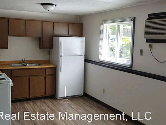3rd image of 1200 University Dr #10892061