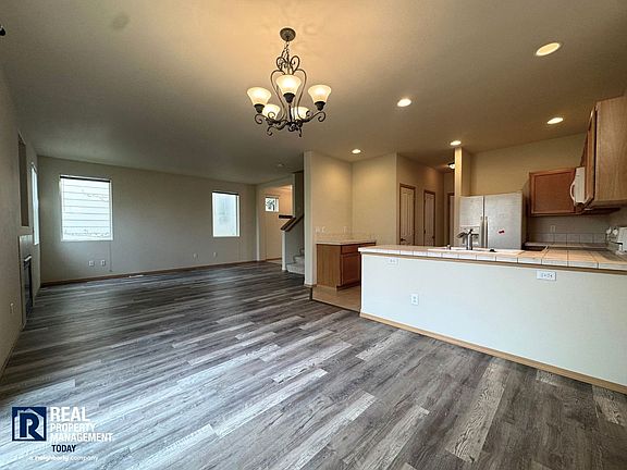 4th image of 18807 97th Avenue Ct E