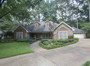 5462 River Thames Pl, Jackson, MS 39211