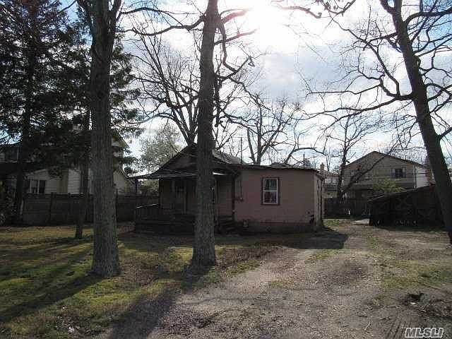 2nd image of 24 Quincy Ave
