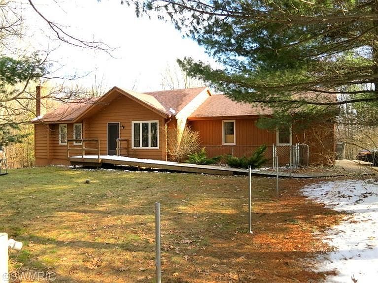1st image of 3688 Oak Meadow Ln SE