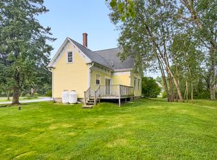 4 Harts Neck Rd, Saint George, ME 04860