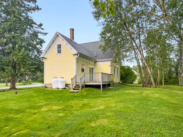 4 Harts Neck Road, Saint George, ME 04860