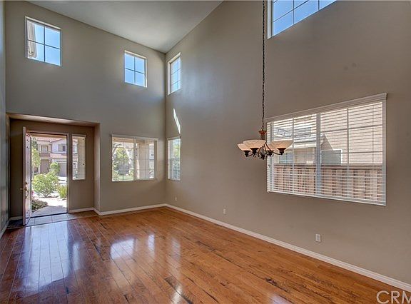 4th image of 29454 Masters Dr