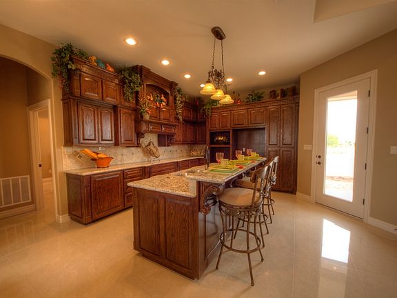 2nd image of 221 Green Jay Dr.