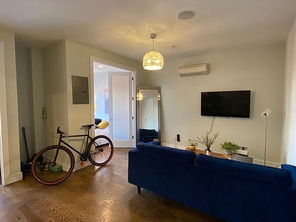 2nd image of 112 Manhattan Ave #4BA