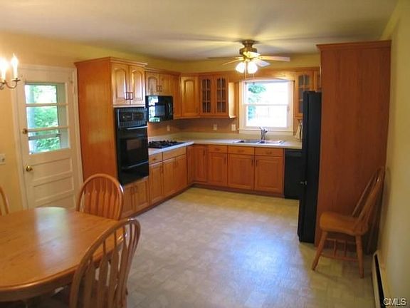 2nd image of 25 Berkshire Dr