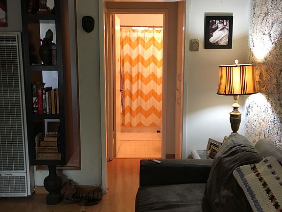 5th image of 884 Park Dr APT 2