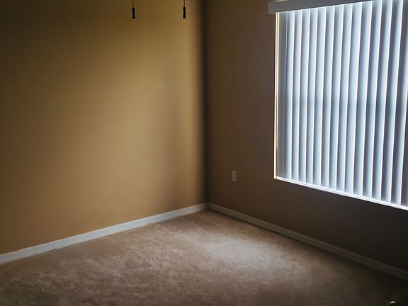 3rd image of 416 Peace Ct